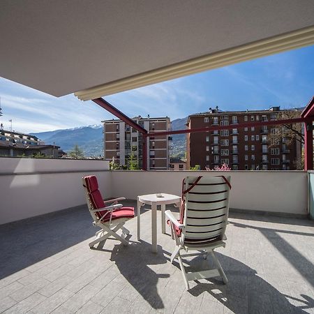 Piazzi House Lejlighedshotel Sondrio Eksteriør billede