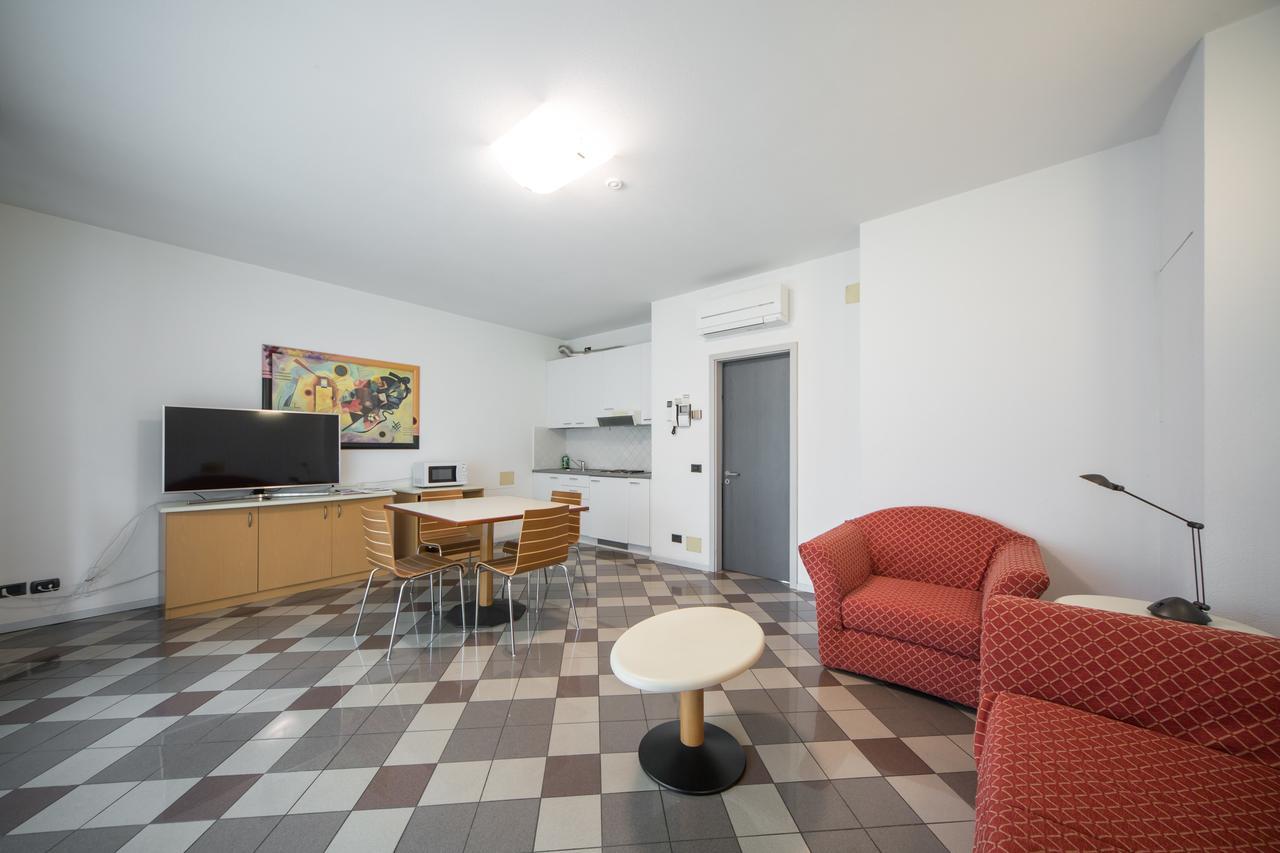 Piazzi House Lejlighedshotel Sondrio Eksteriør billede