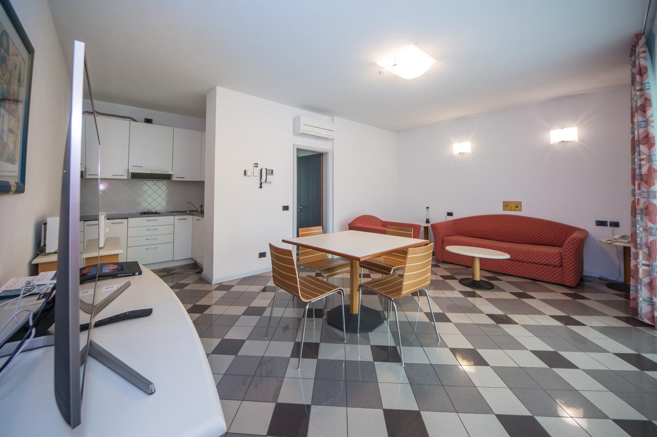 Piazzi House Lejlighedshotel Sondrio Eksteriør billede
