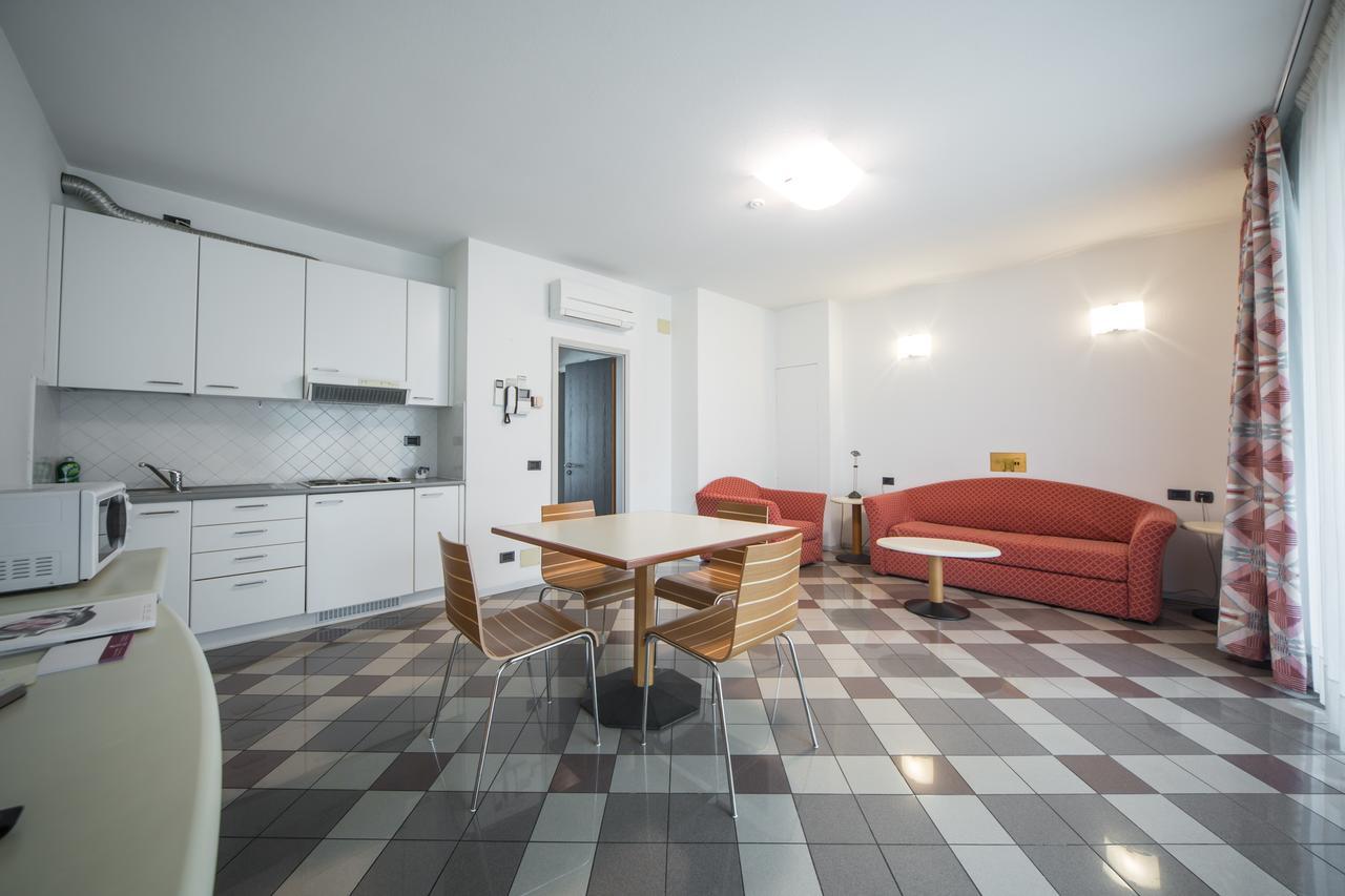 Piazzi House Lejlighedshotel Sondrio Eksteriør billede
