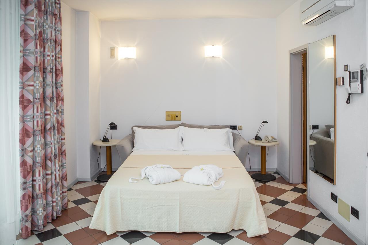 Piazzi House Lejlighedshotel Sondrio Eksteriør billede