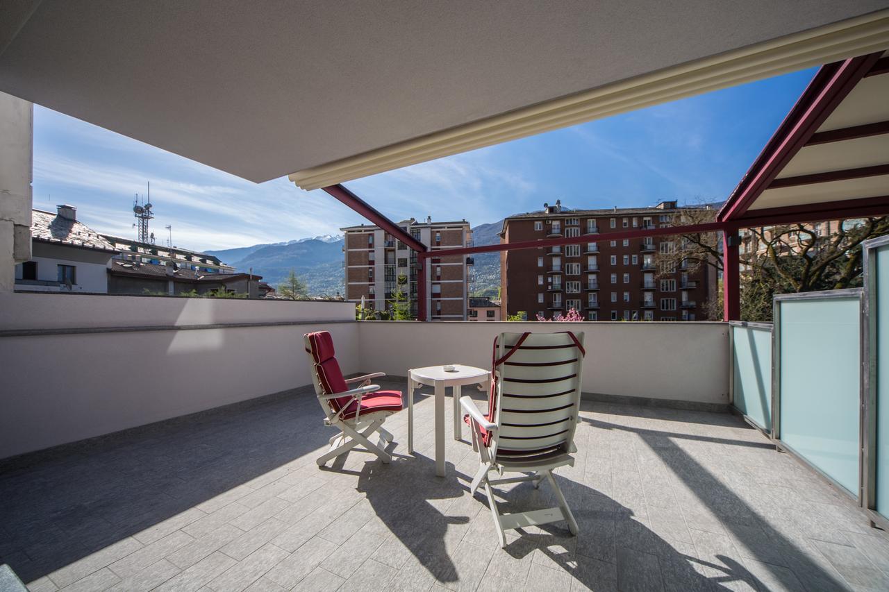 Piazzi House Lejlighedshotel Sondrio Eksteriør billede