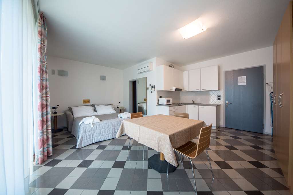 Piazzi House Lejlighedshotel Sondrio Værelse billede