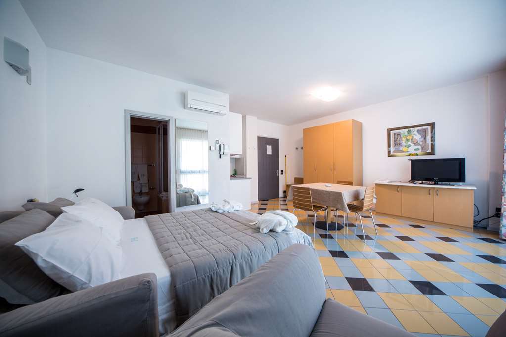 Piazzi House Lejlighedshotel Sondrio Værelse billede